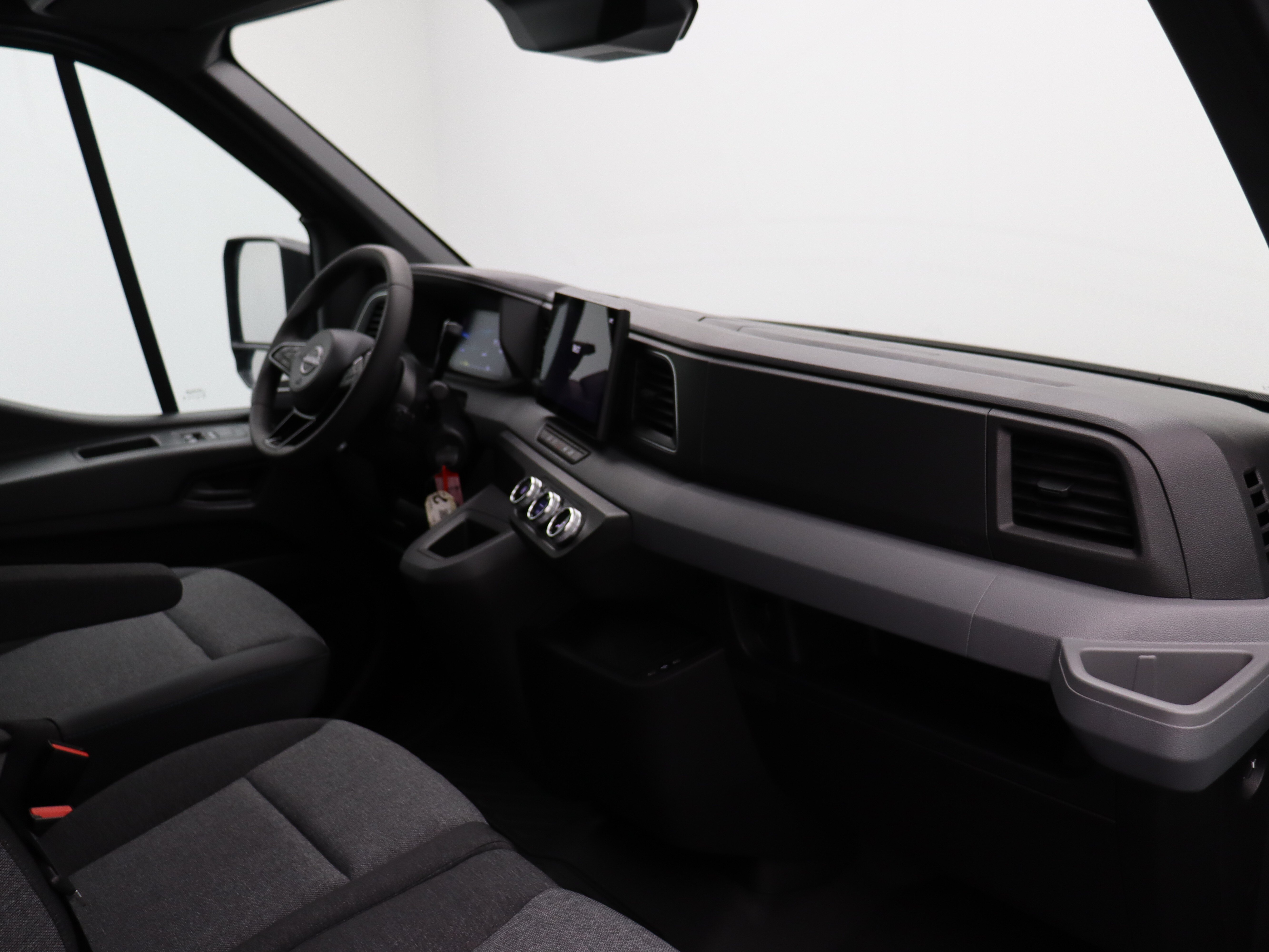 Nissan Interstar Interstar-e Limited + Trekhaak 87 kWh - Afbeelding 2