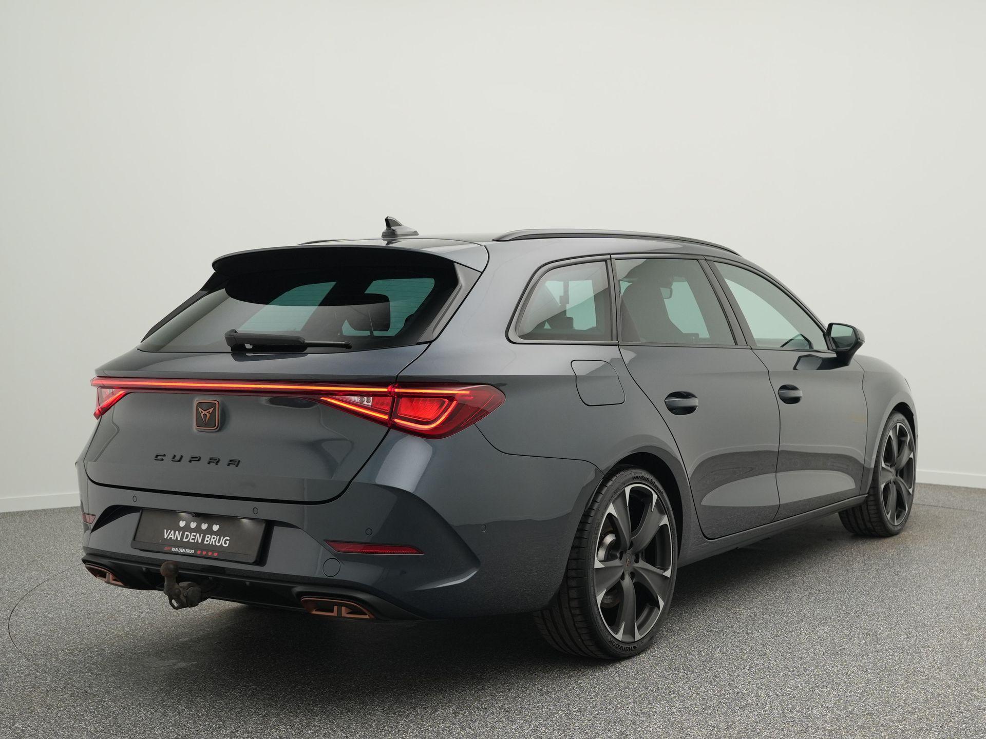 CUPRA Leon Sportstourer 1.4 e-Hybrid 245pk VZ