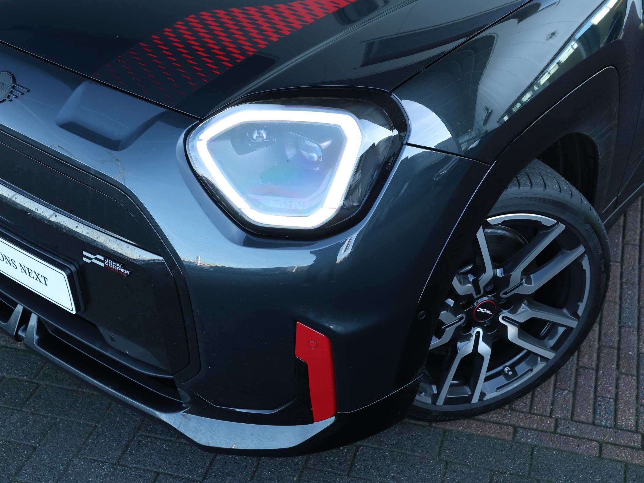 MINI Aceman E JCW John Cooper Works L 54.2 kWh - Afbeelding 2