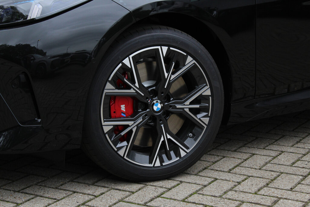 BMW 2 Serie 33