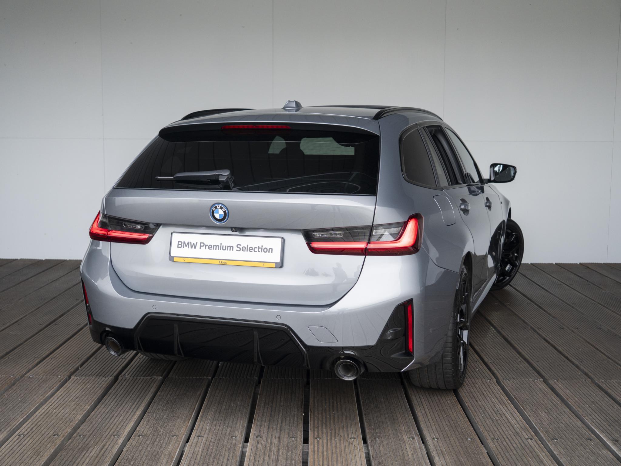 BMW 3 Serie 330e Touring - Afbeelding 2