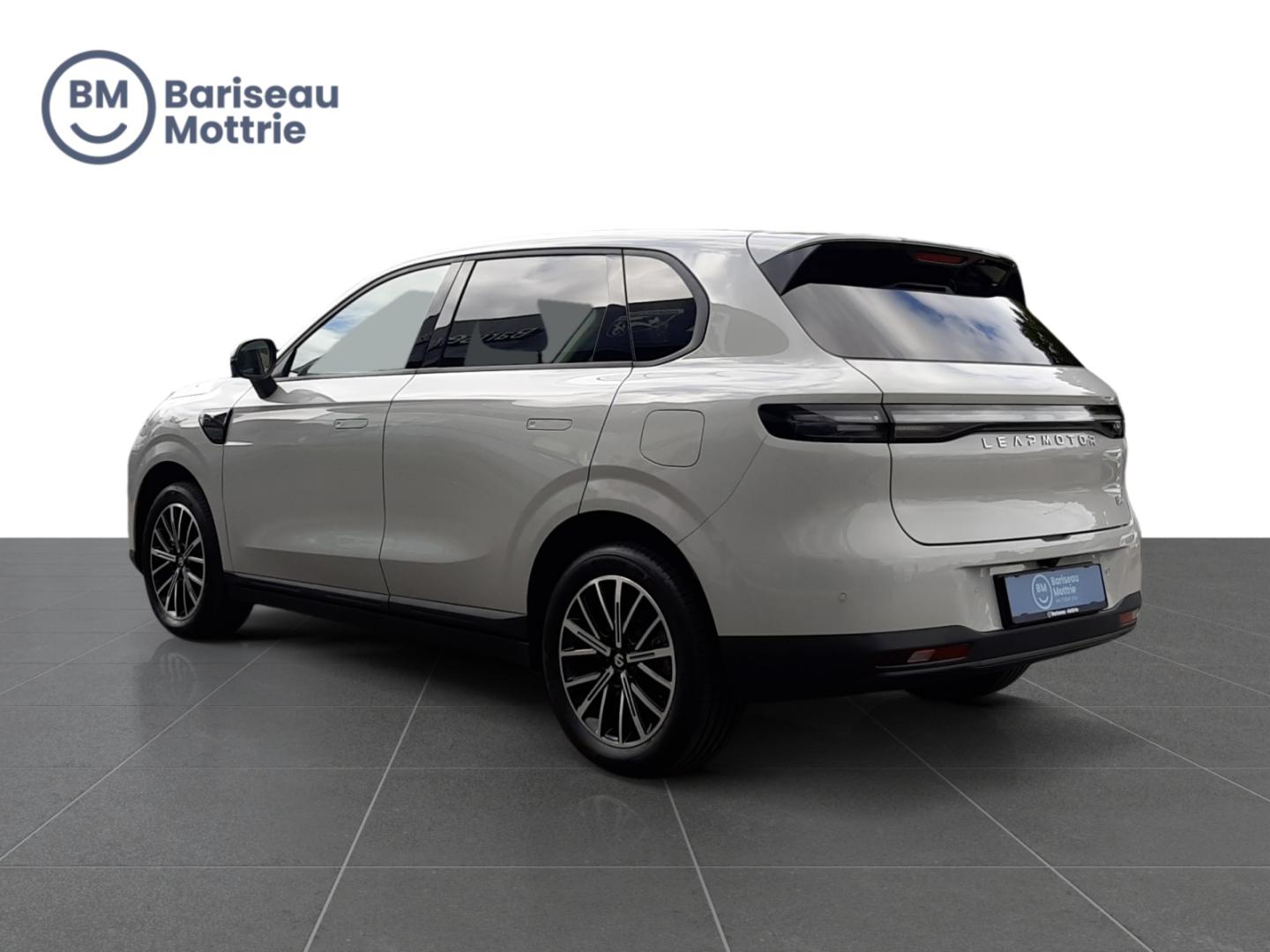 Leapmotor B10 hybrid ev design - Afbeelding 4