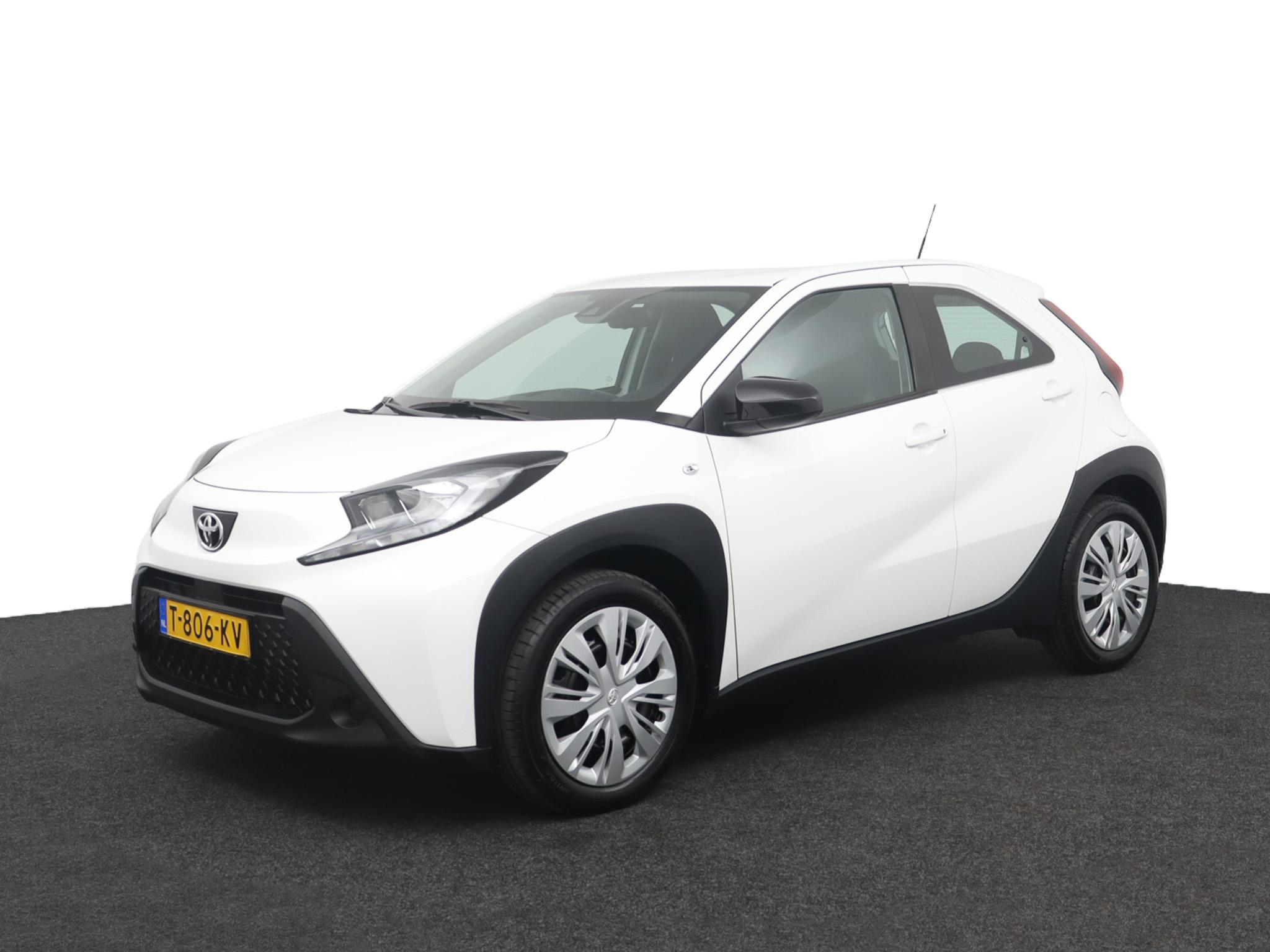 Toyota Aygo X 1.0 VVT-i MT Play