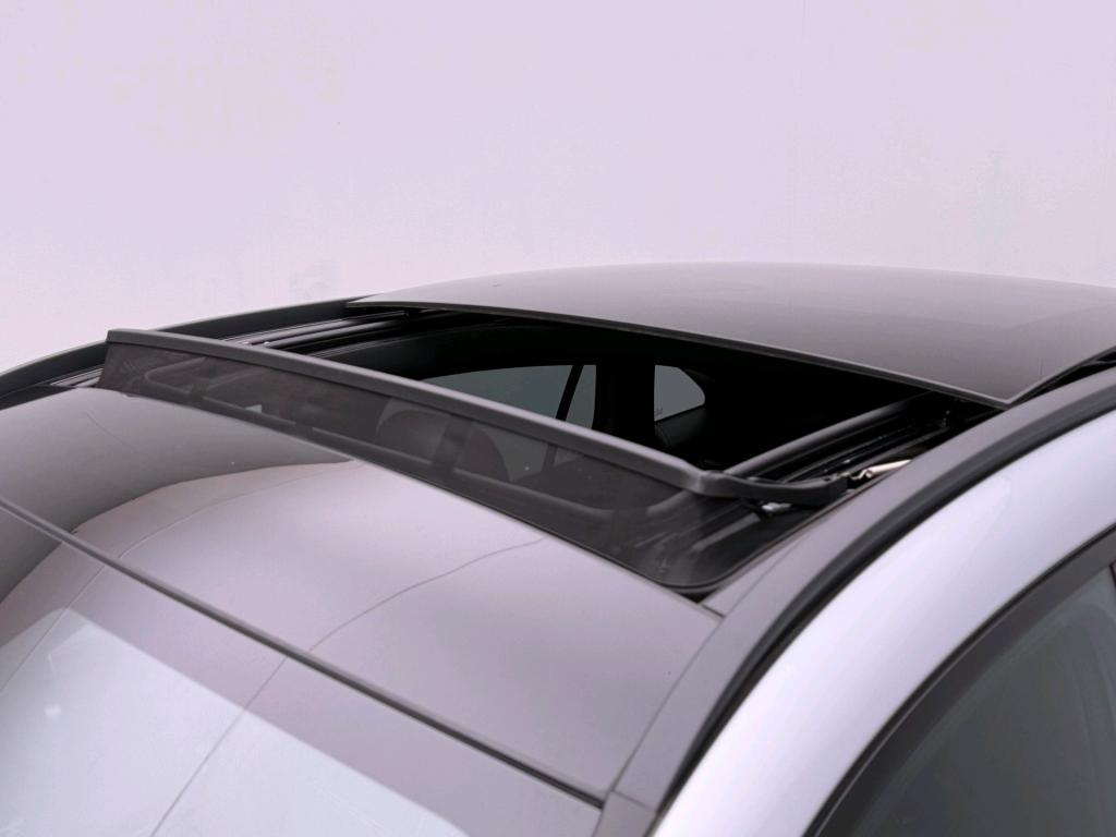 Mercedes-Benz GLA-klasse 250 e Business Solution AMG - Afbeelding 4