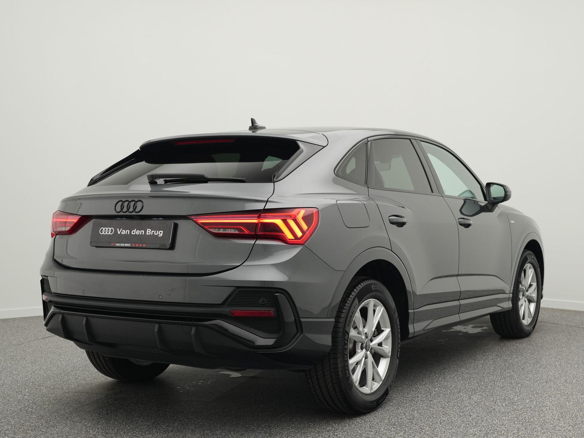 Audi Q3 Sportback 45 TFSI e S Edition - Afbeelding 5