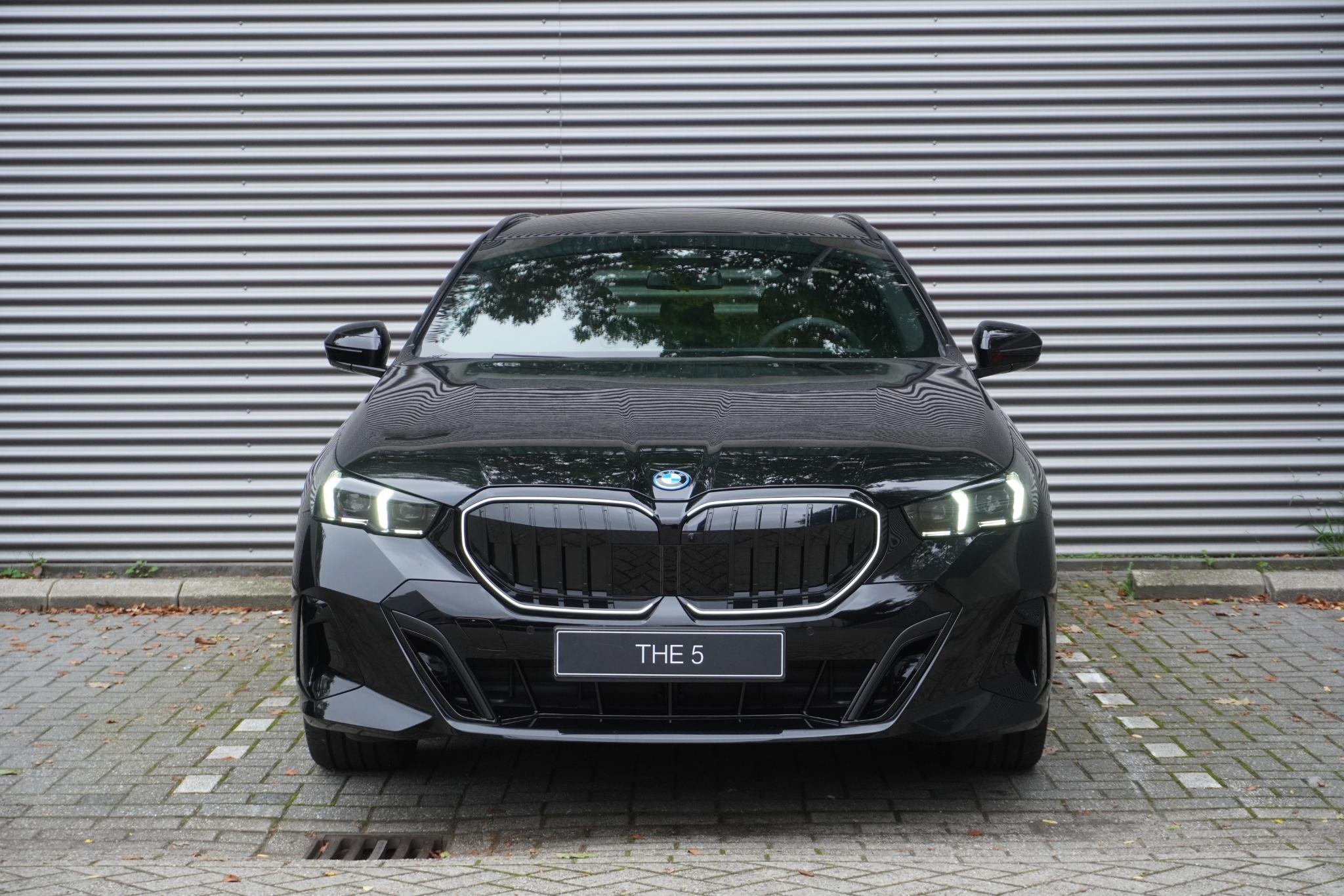 BMW 5 Serie Touring 530e - Afbeelding 3