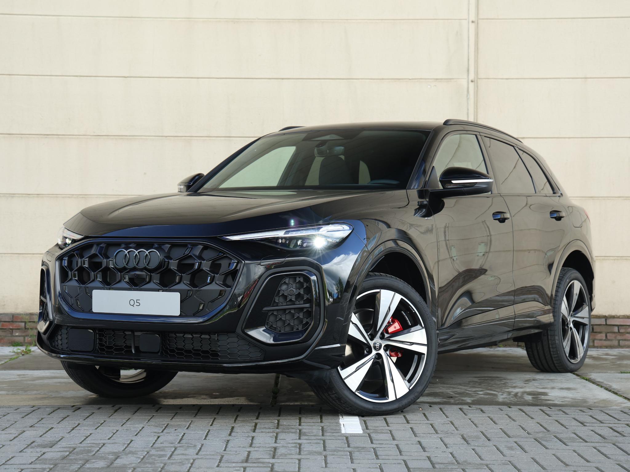 Audi Q5 S edition Competition e-hybrid 367 PK SUV