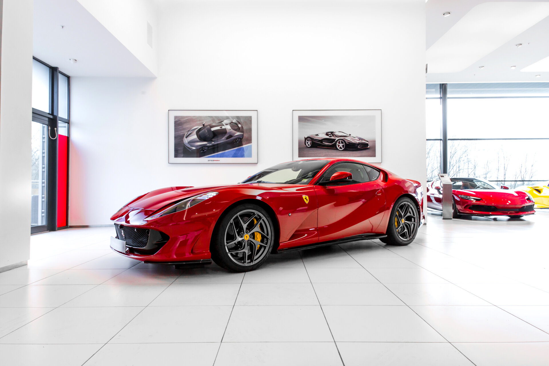 Ferrari 812 Superfast ~Ferrari Munsterhuis~ - Afbeelding 3