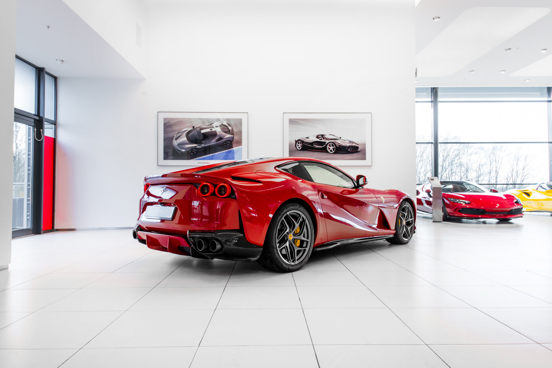 Ferrari 812 Superfast ~Ferrari Munsterhuis~ - Afbeelding 4