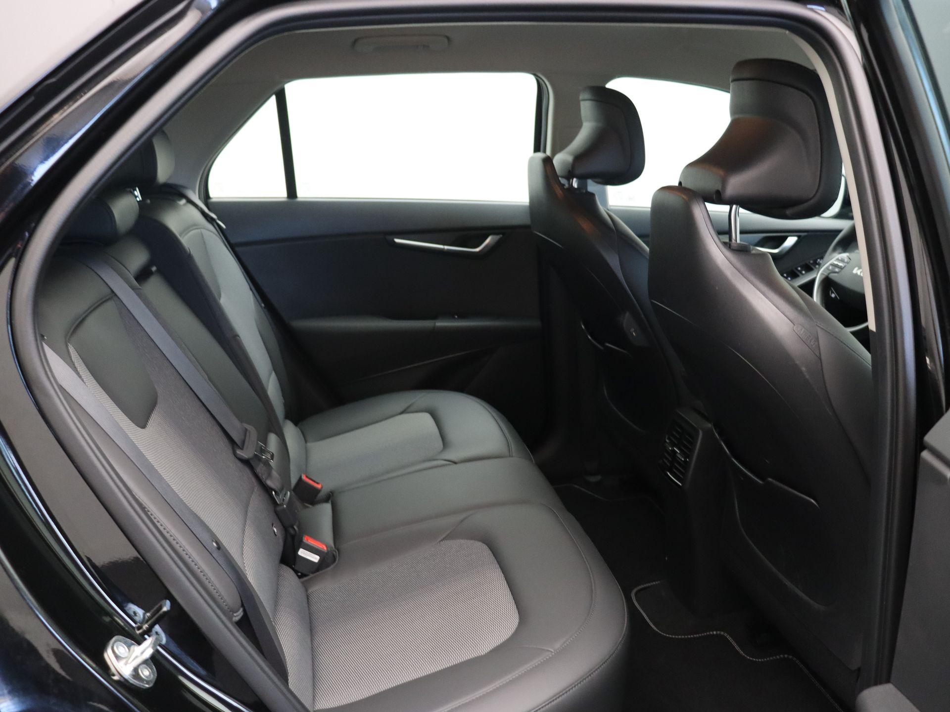 Kia Niro EV DynamicLine 64.8 kWh - Afbeelding 9