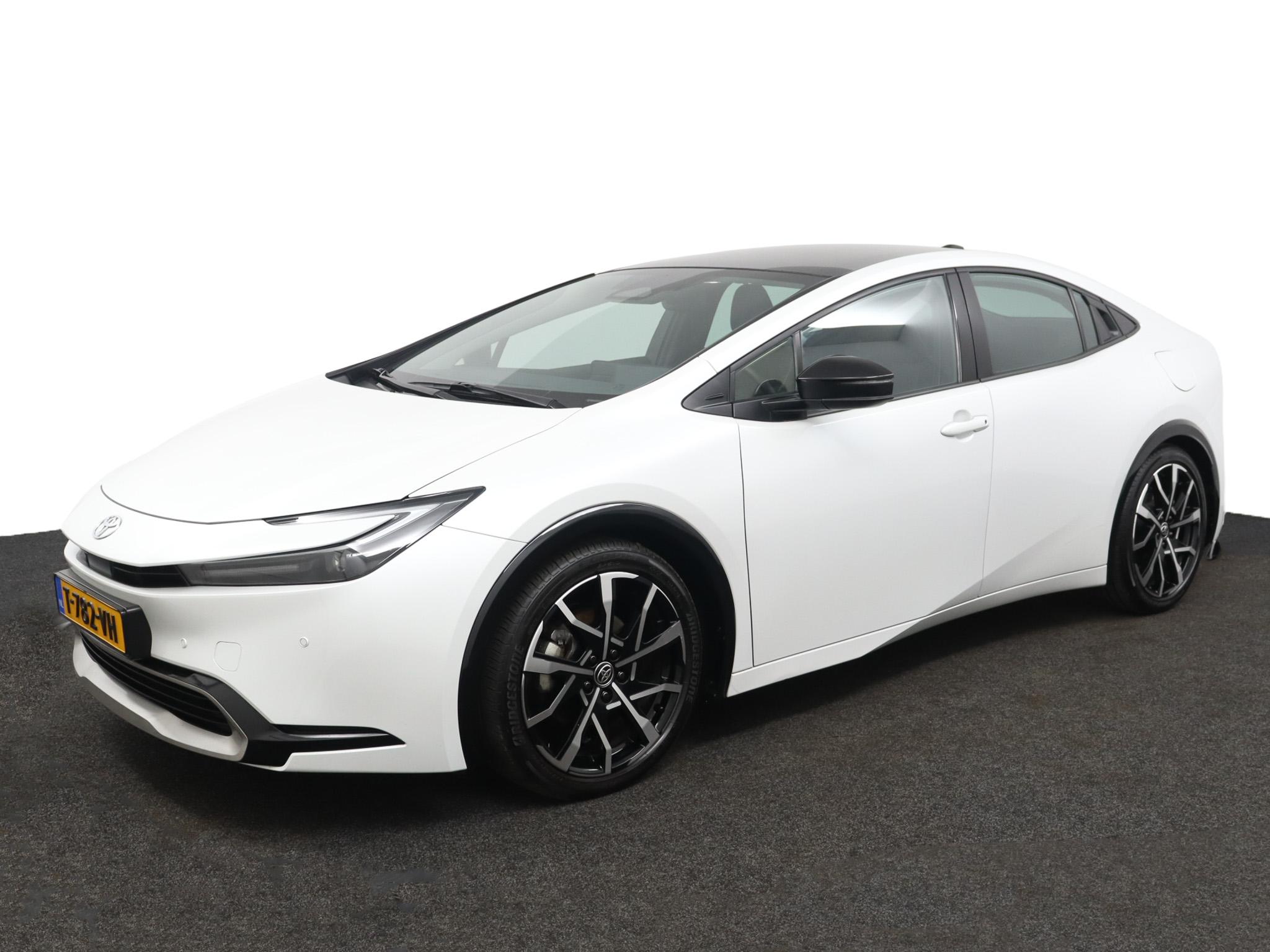 Toyota Prius 2.0 Plug-in Hybrid 220 Executive