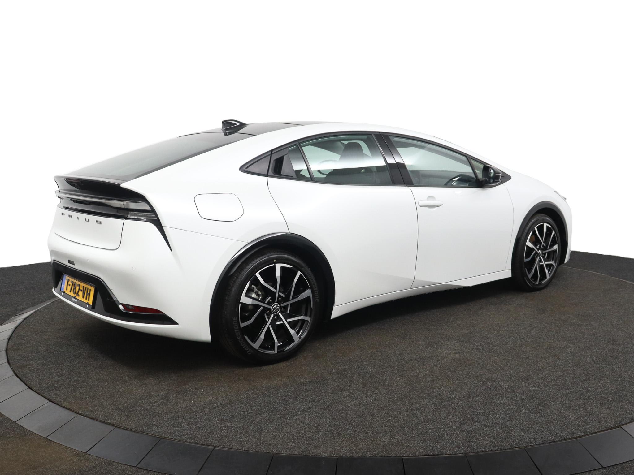 Toyota Prius 2.0 Plug-in Hybrid 220 Executive - Afbeelding 2