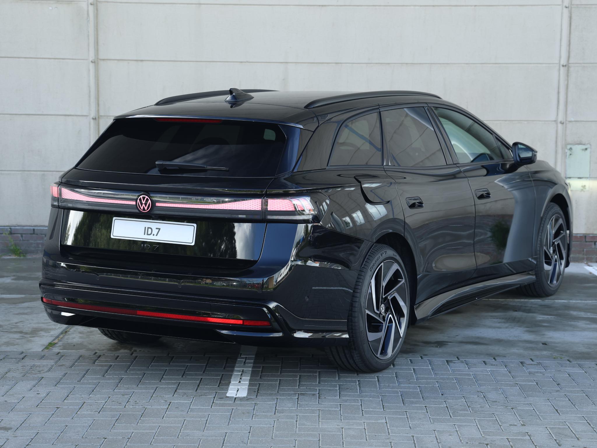 Volkswagen ID.7 Limited Edition Plus 77 kWh accu 286 PK - Afbeelding 5