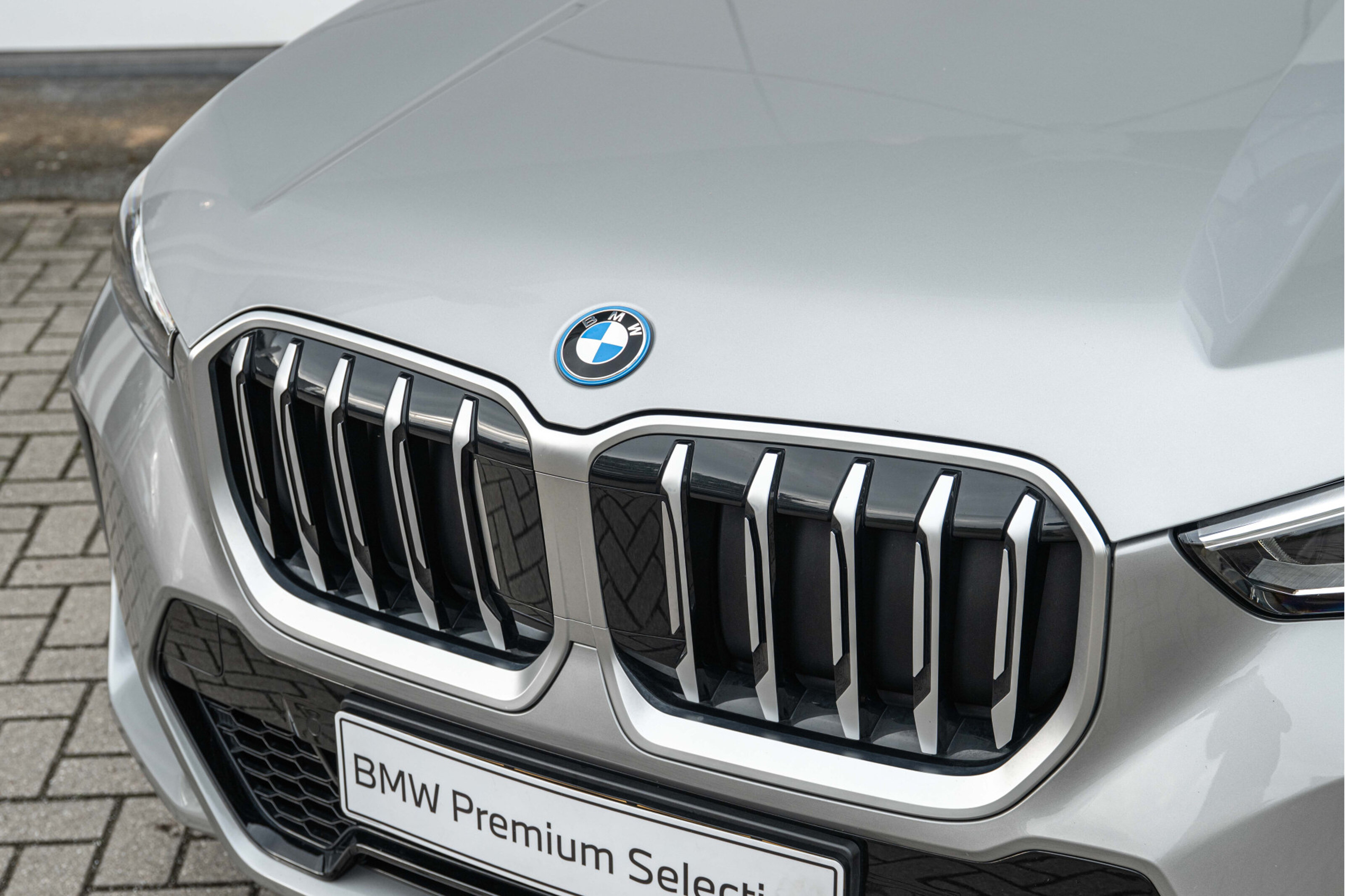 BMW X1 8