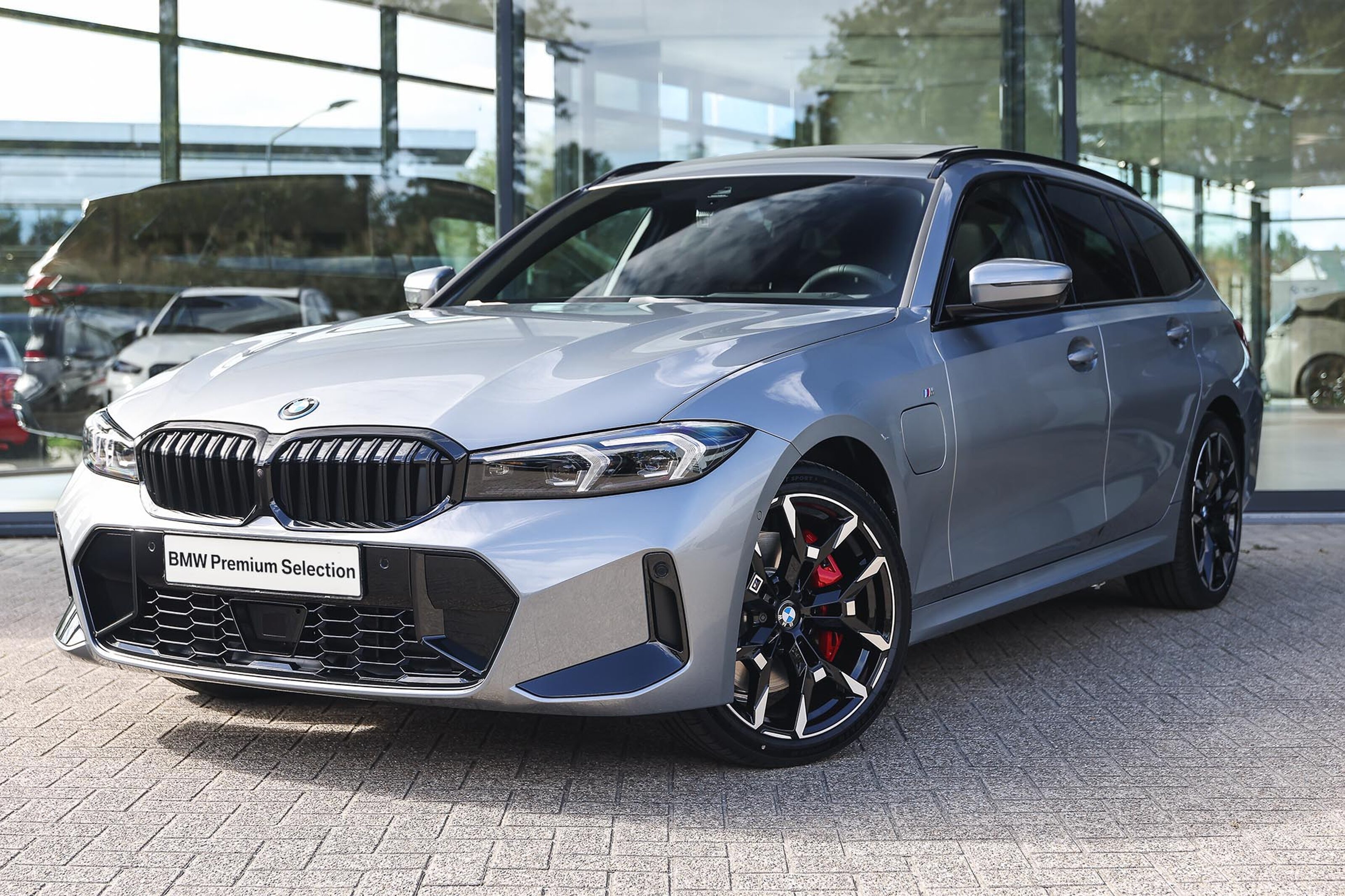BMW 3 Serie Touring 330e M Sport Automaat