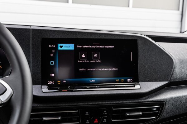 Apple Carplay/Android Auto Apple Carplay/Android Auto