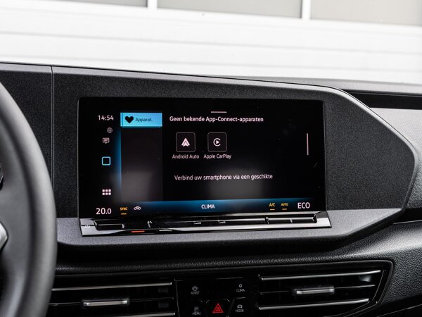 Apple Carplay/Android Auto Apple Carplay/Android Auto
