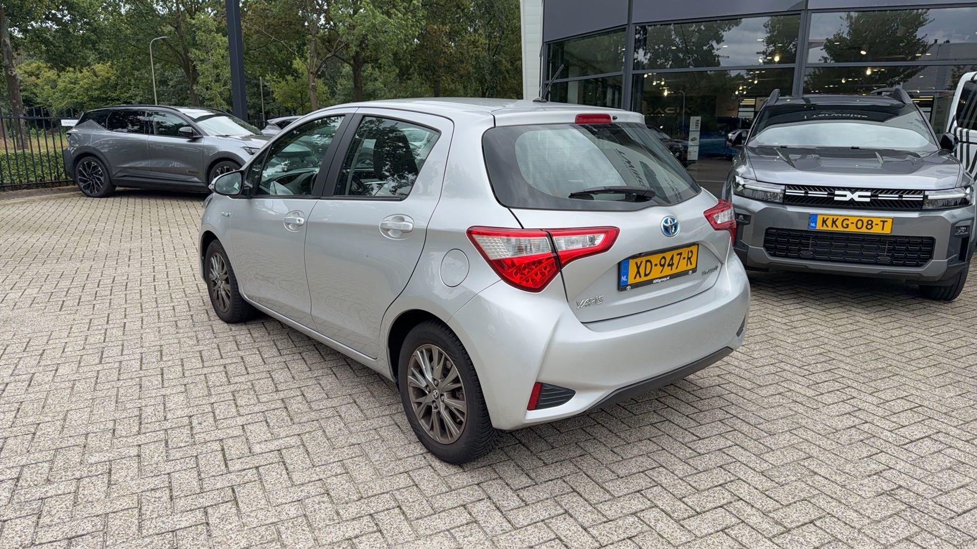 Toyota Yaris 1.5 Hybrid Feel! - Afbeelding 3