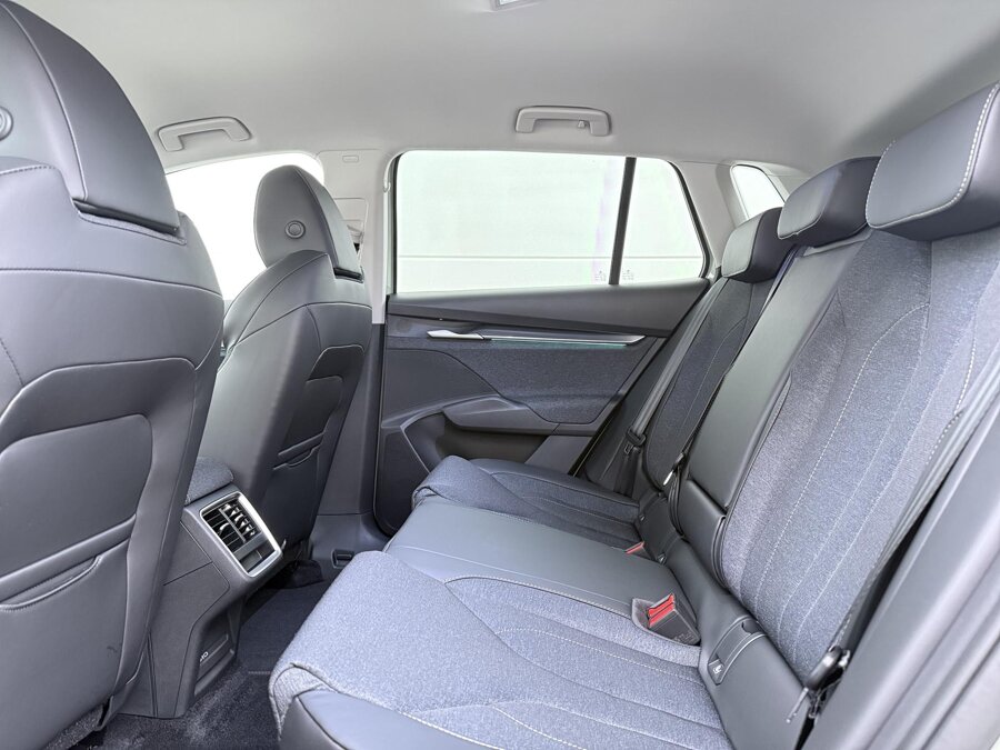 Škoda Elroq Business Edition 210 kW / 286 PK