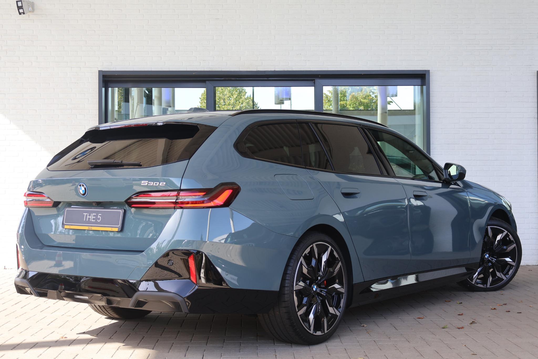 BMW 5 Serie Touring 530e - Afbeelding 2