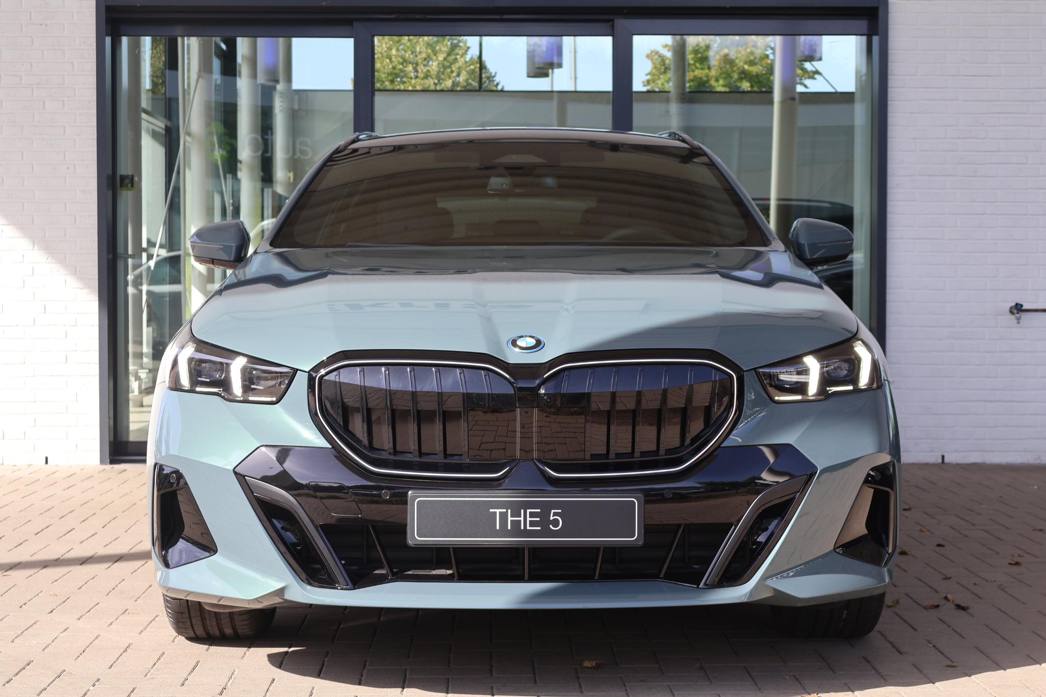 BMW 5 Serie Touring 530e - Afbeelding 3