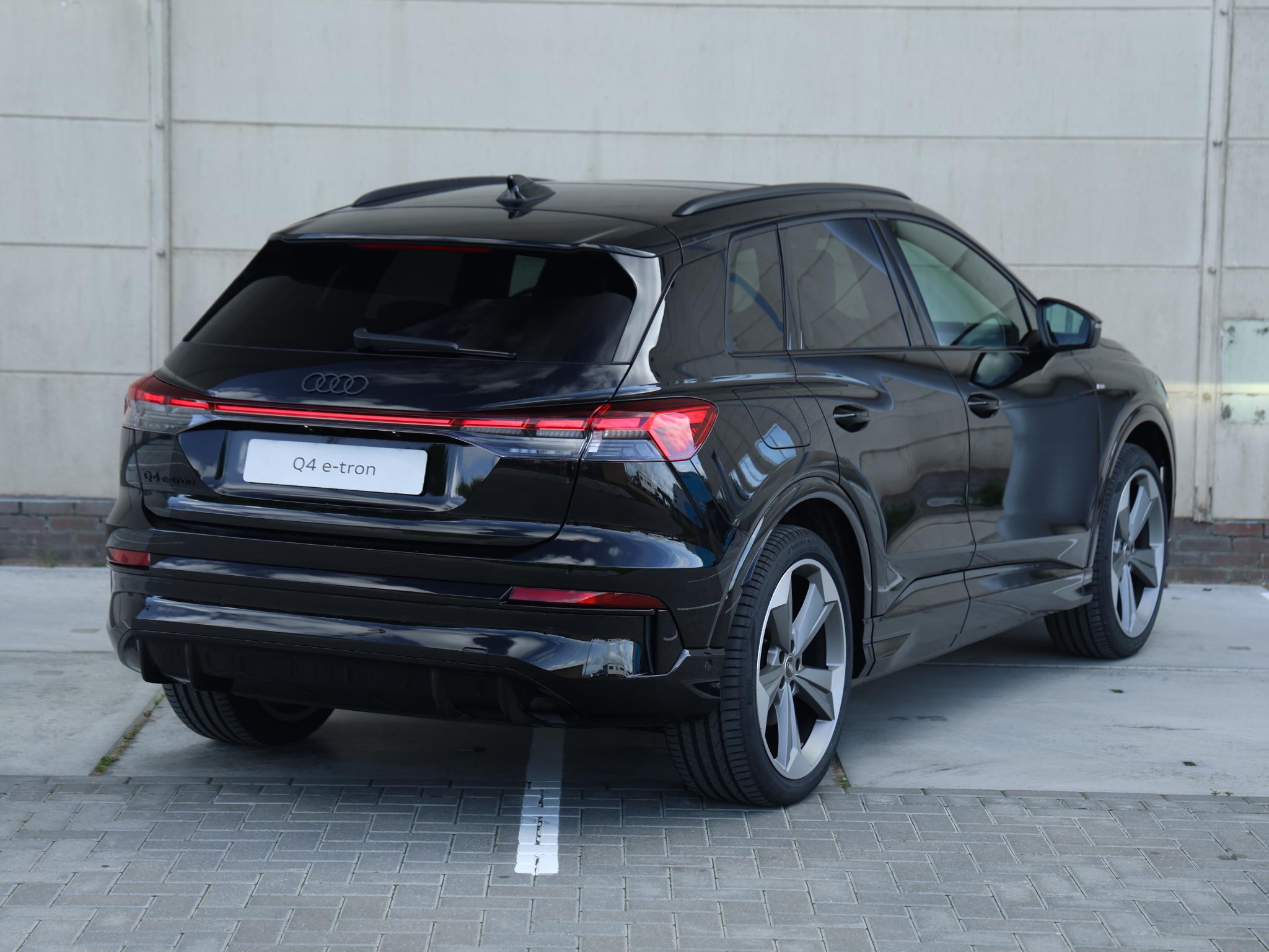Audi Q4 e-tron S edition 82 kWh286 PK SUV - Afbeelding 5