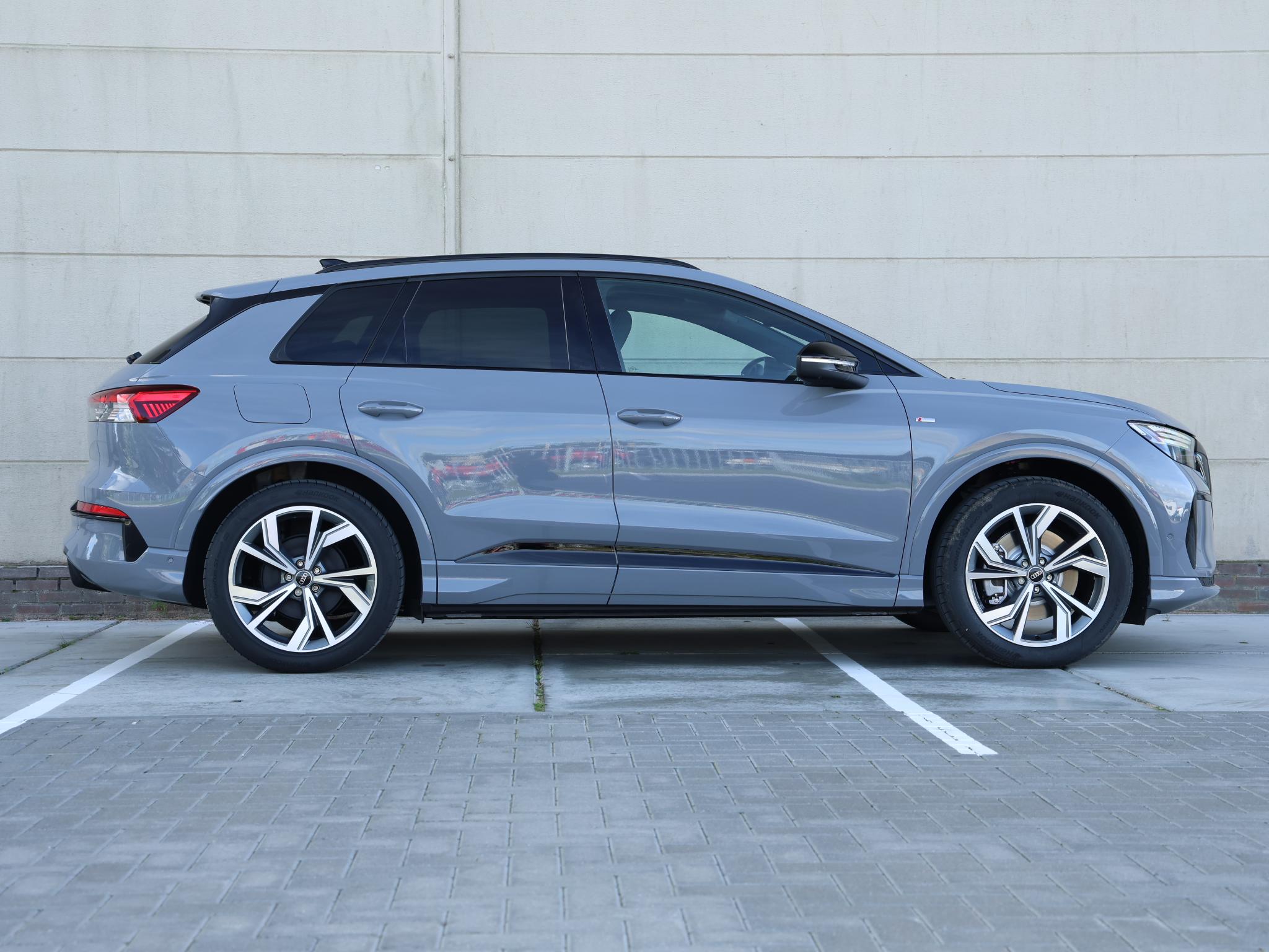 Audi Q4 e-tron S edition 82 kWh 286 PK SUV