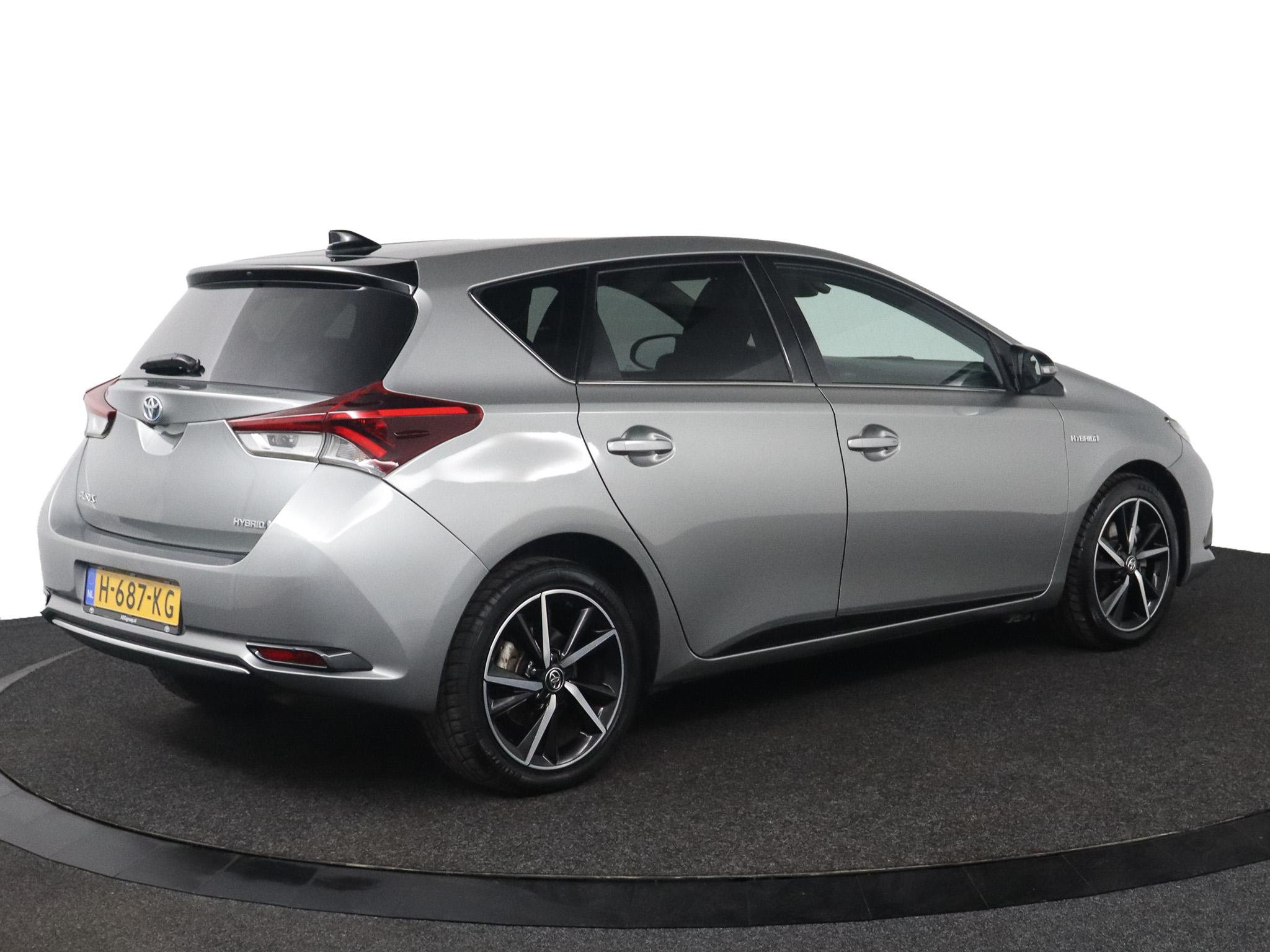 Toyota Auris 1.8 Hybrid Dynamic Go - Afbeelding 2