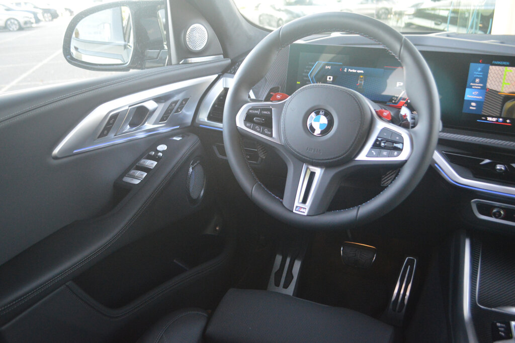 BMW XM 10