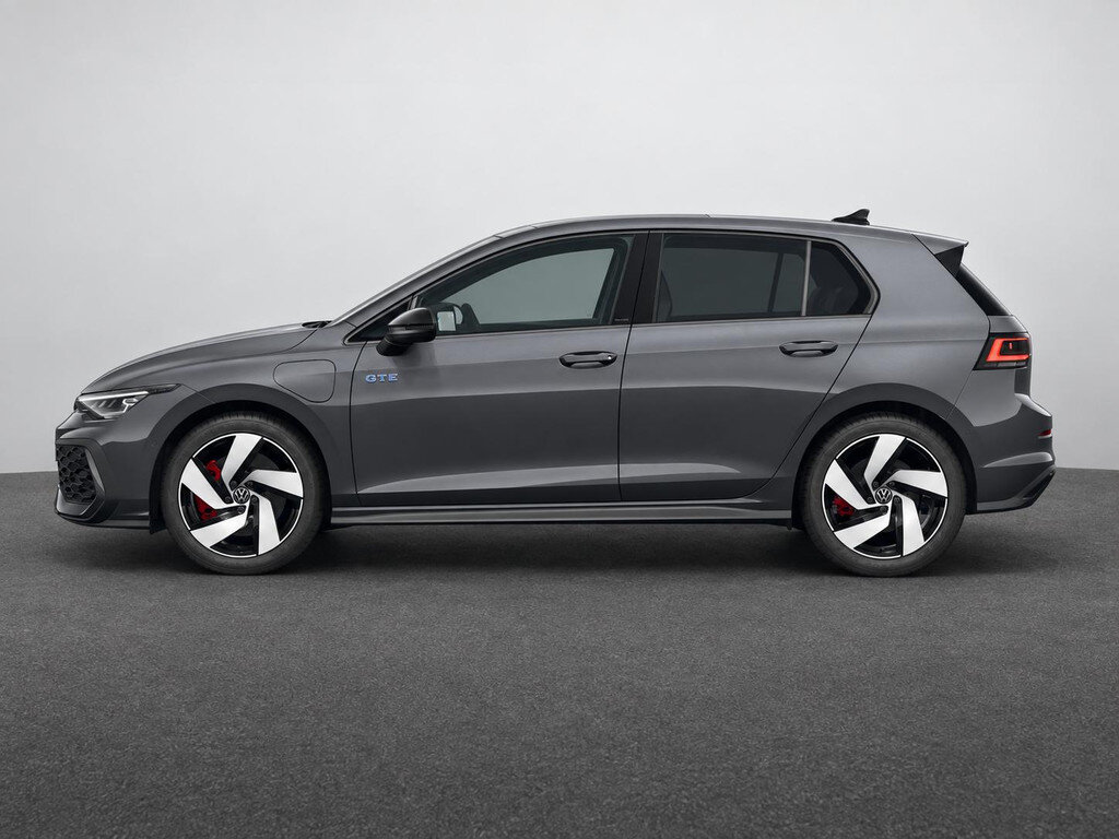 Volkswagen Golf 1.5 eHybrid GTE Black Style, leder, massagestoelen, stoelventilatie, head-up, trekhaak, panoramadak, 360 graden camera - Afbeelding 2
