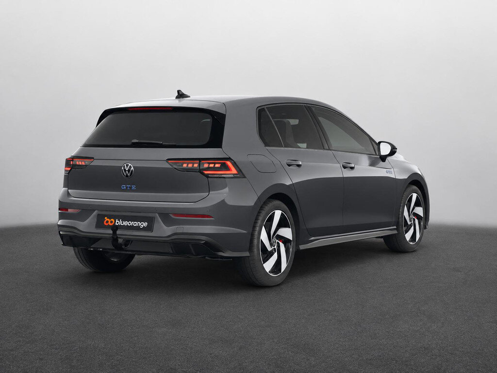 Volkswagen Golf 1.5 eHybrid GTE Black Style, leder, massagestoelen, stoelventilatie, head-up, trekhaak, panoramadak, 360 graden camera - Afbeelding 3