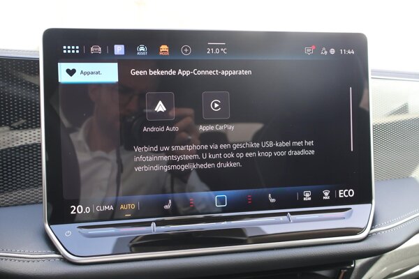 Apple Carplay/Android Auto