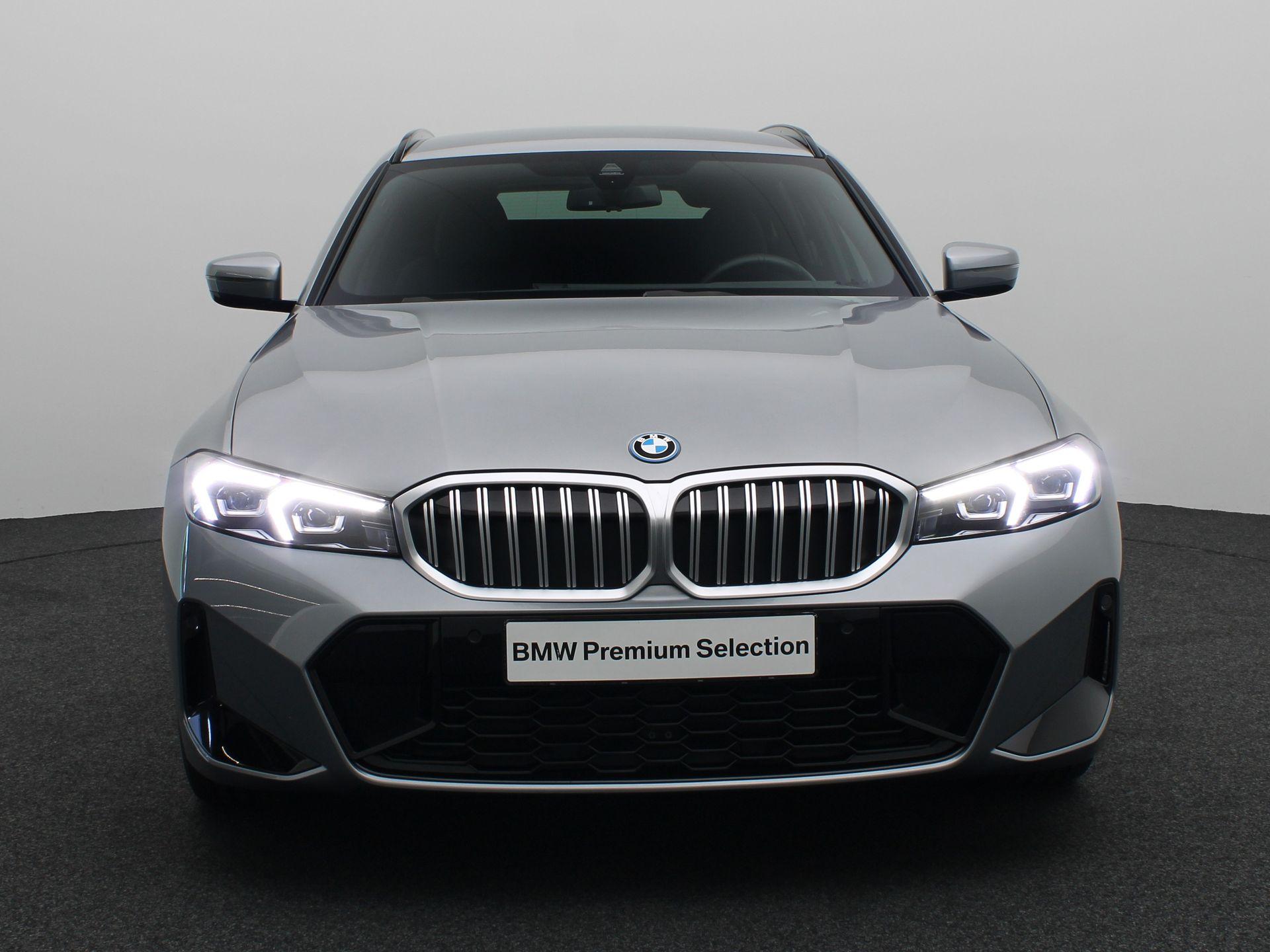 BMW 3 Serie Touring 330e - Afbeelding 3
