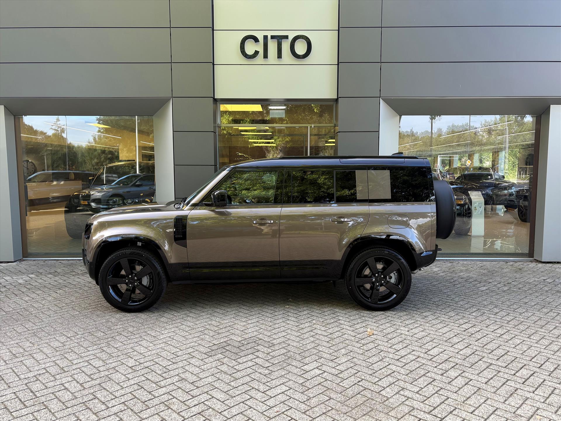 Land Rover Defender - foto 2