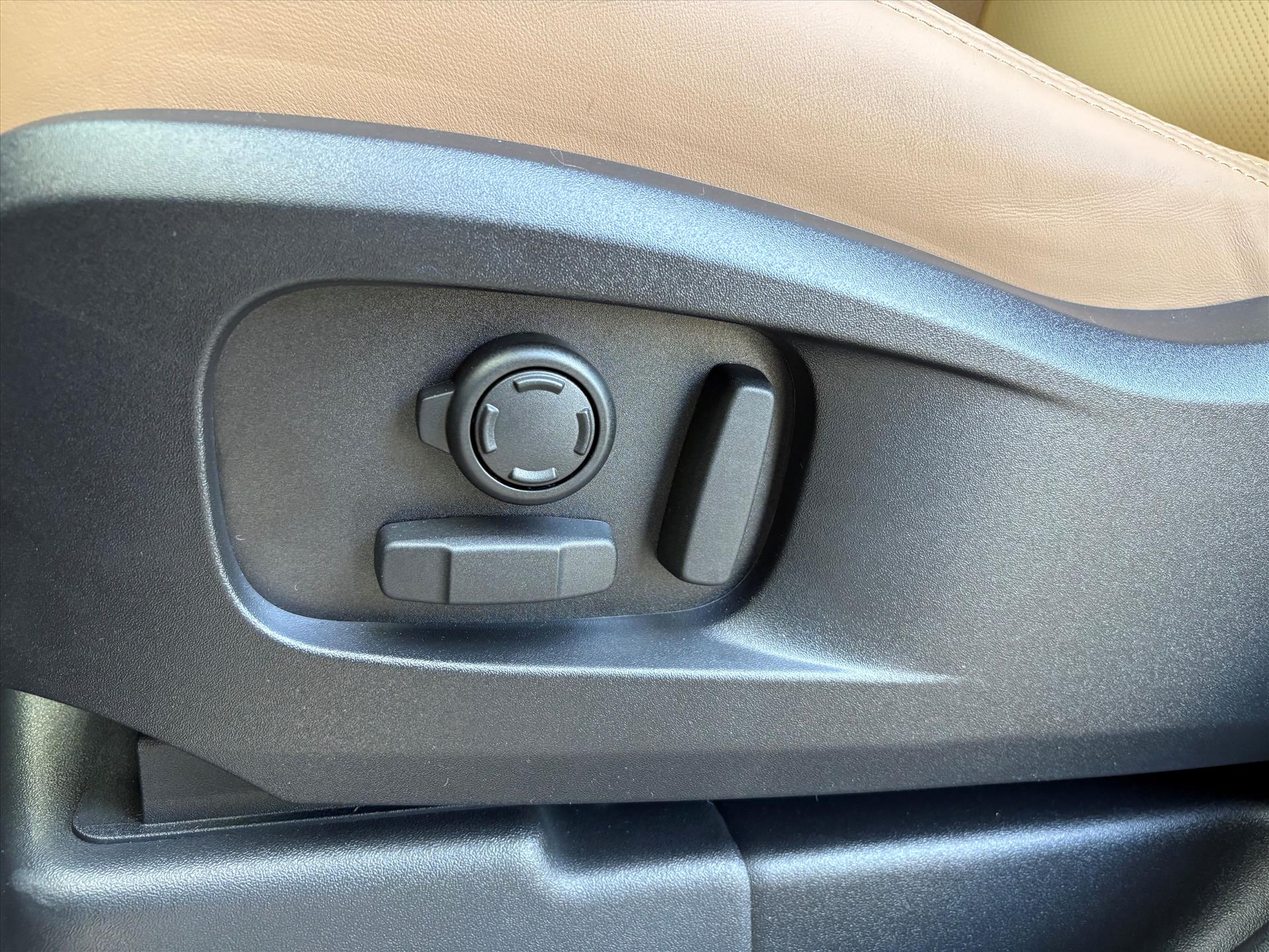 Land Rover Defender - foto 10
