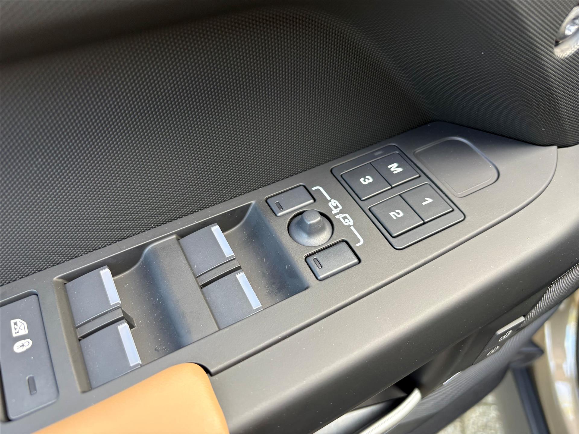 Land Rover Defender - foto 11