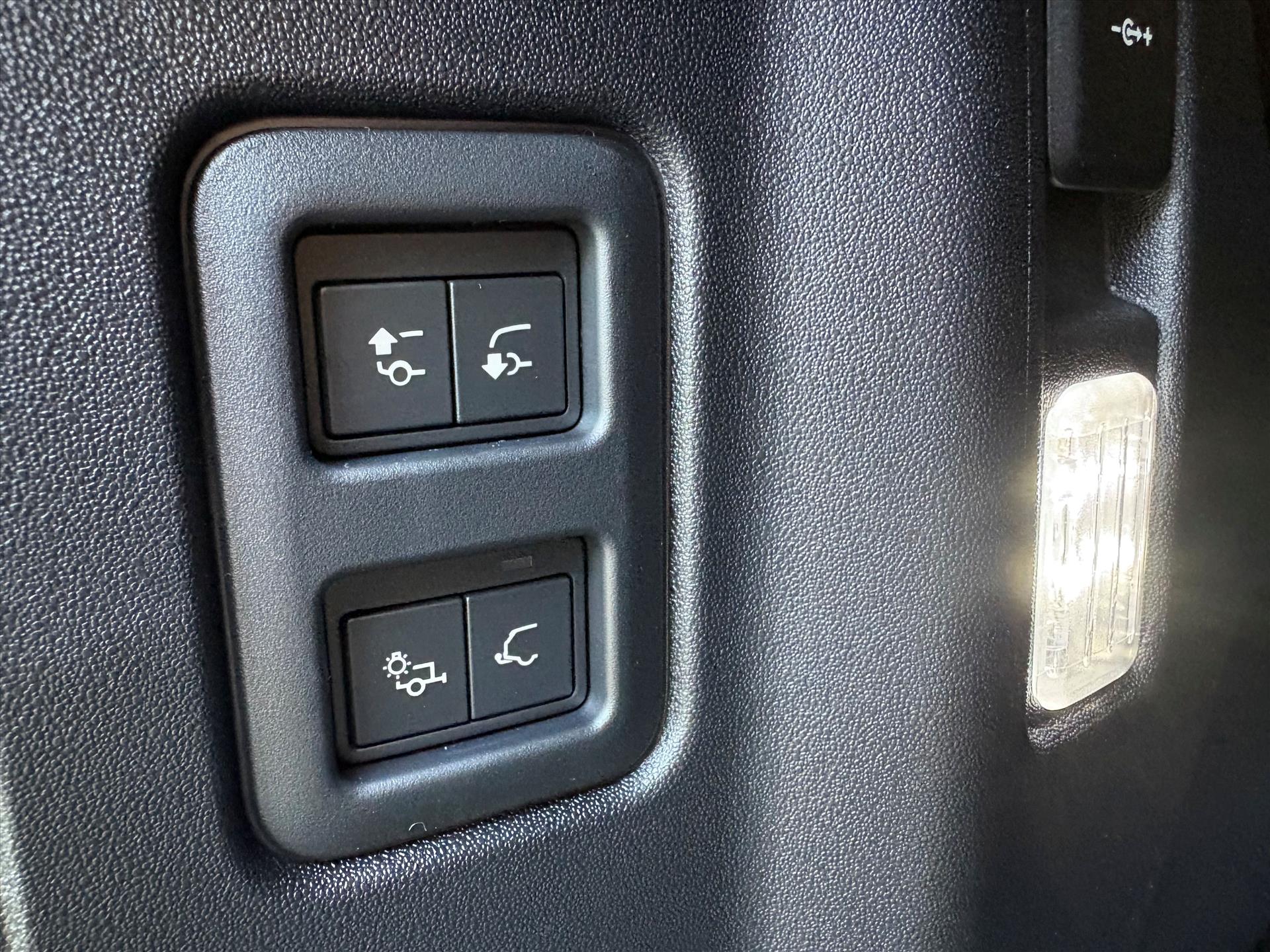 Land Rover Defender - foto 39