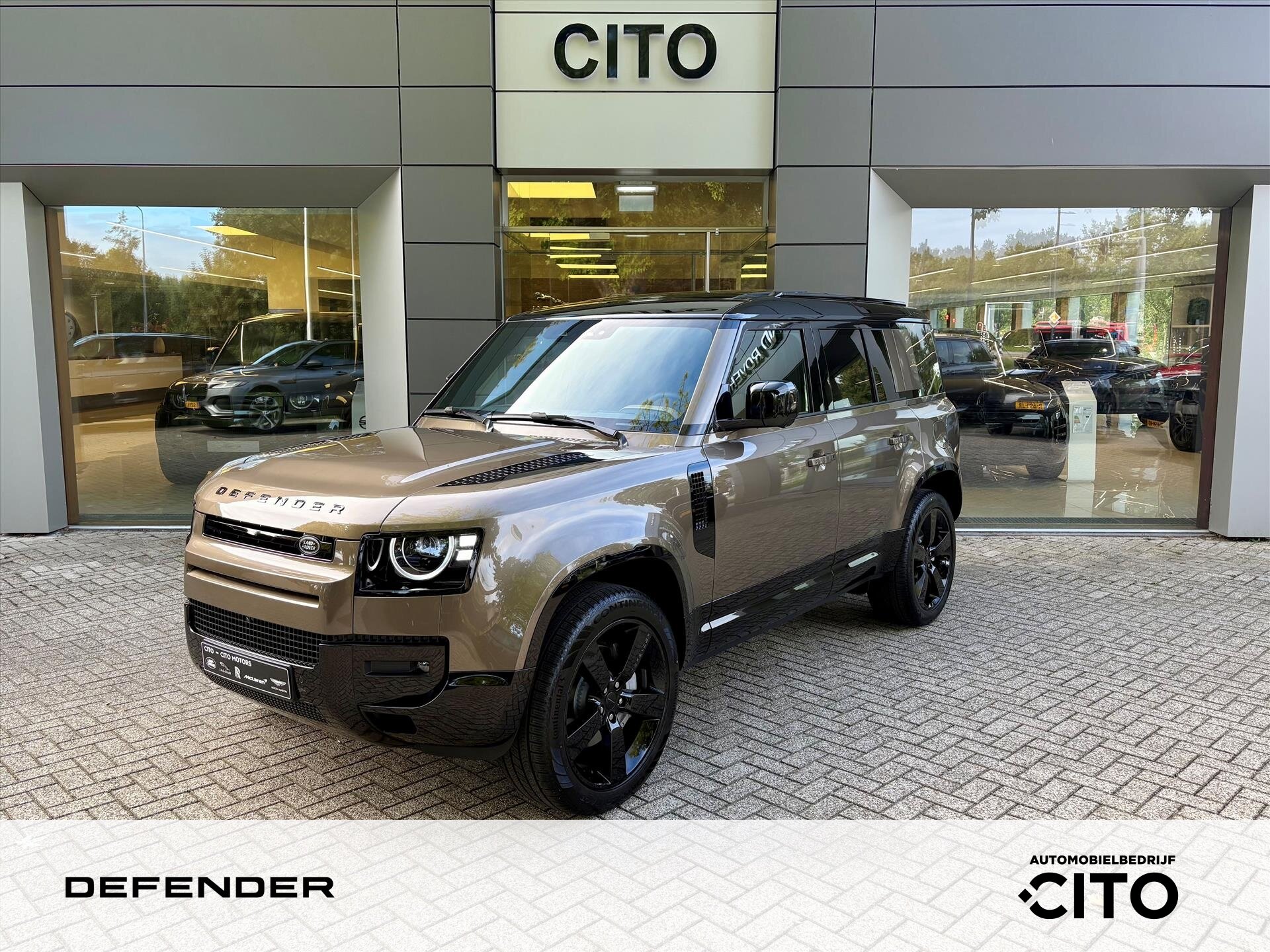 Land Rover Defender - foto 1