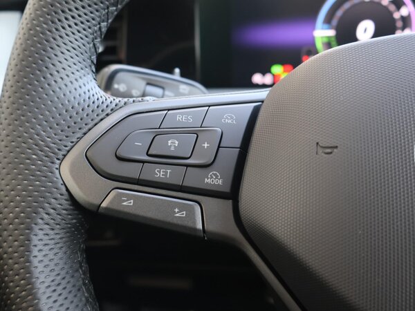 cruise control adaptief met Stop&Go en stuurhulp cruise control adaptief met Stop&Go en stuurhulp