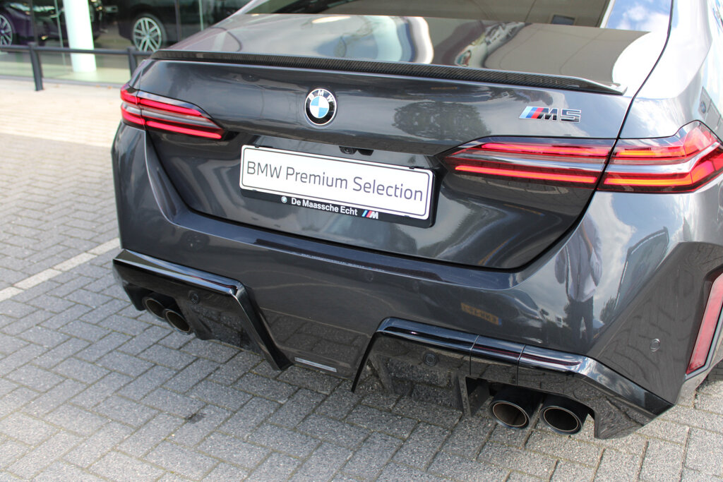 BMW M5 20