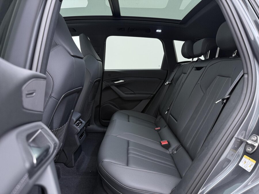 Audi Q6 e-tron S edition 83 Kwh 185 kW / 252 PK