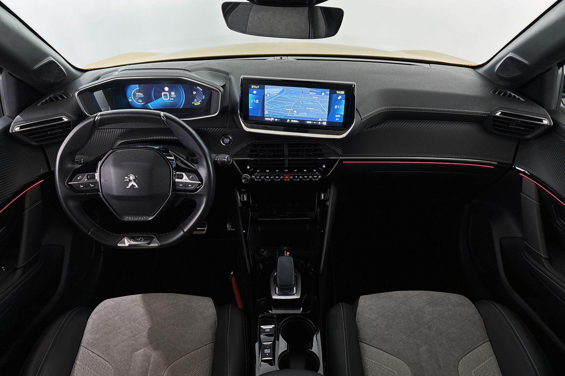Peugeot e-208