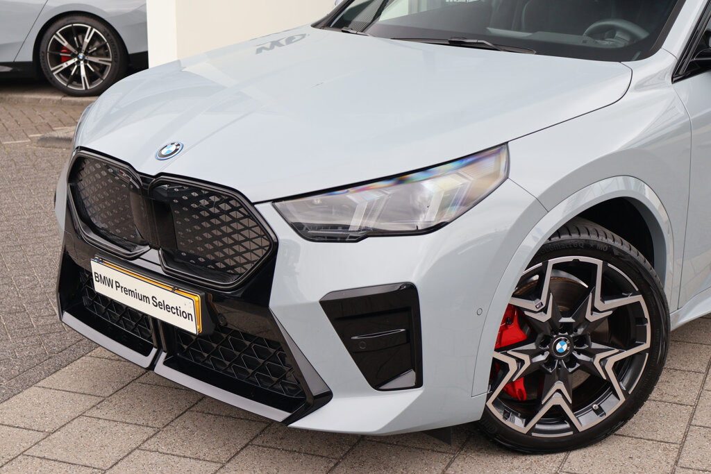 BMW iX2 2