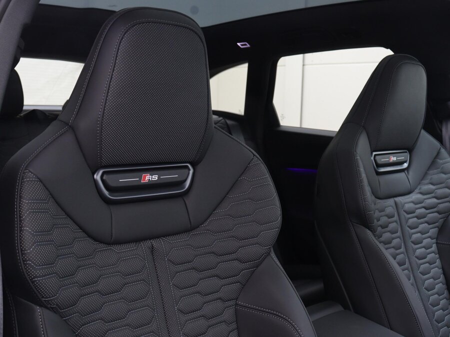 Audi RS5 Avant e-hybrid Quattro