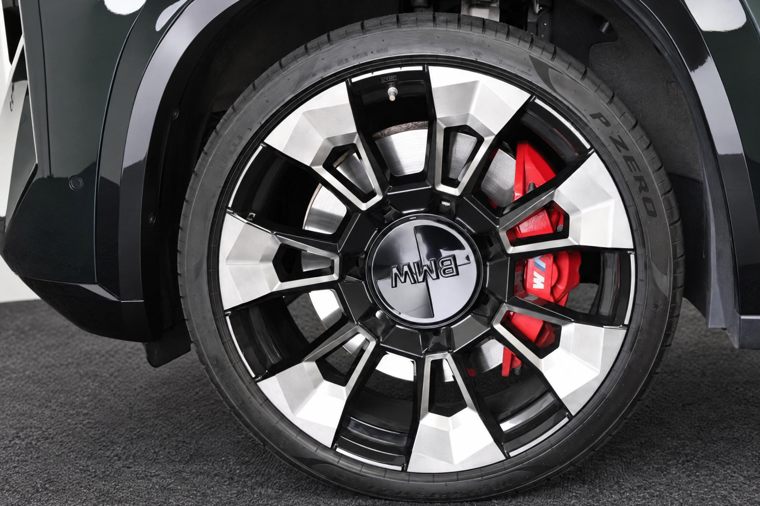 BMW XM 7