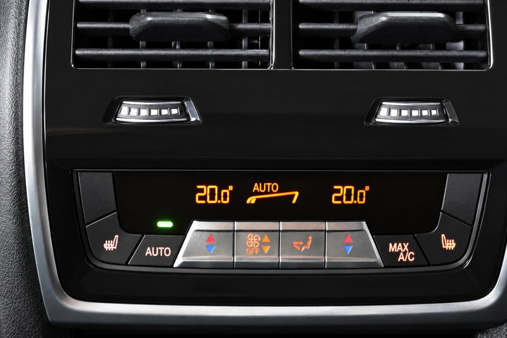 BMW XM 19