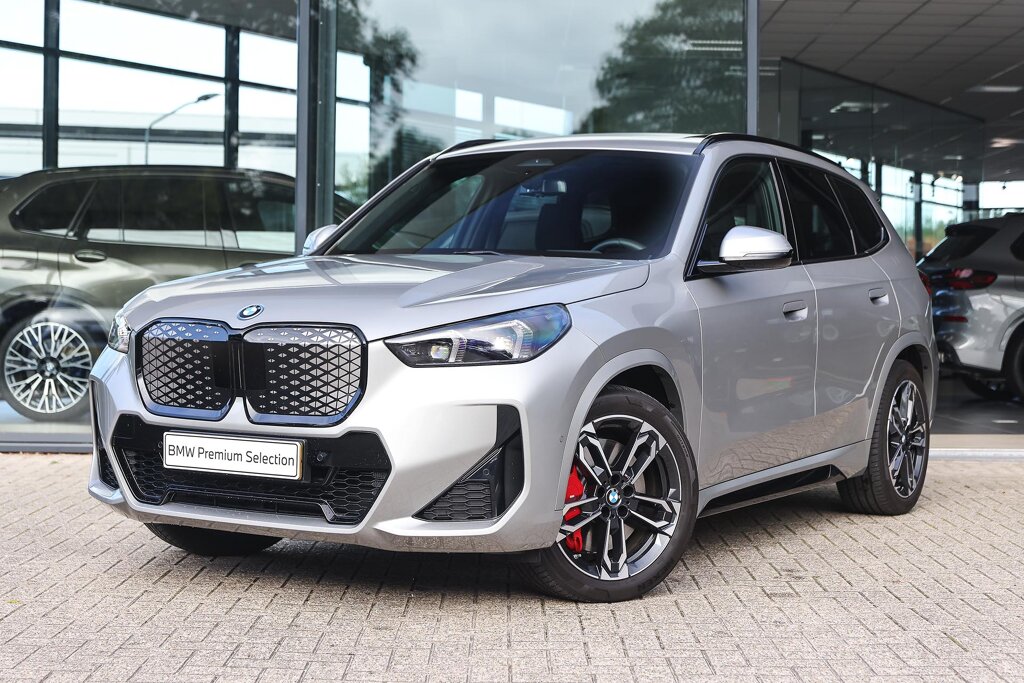 BMW iX1 1