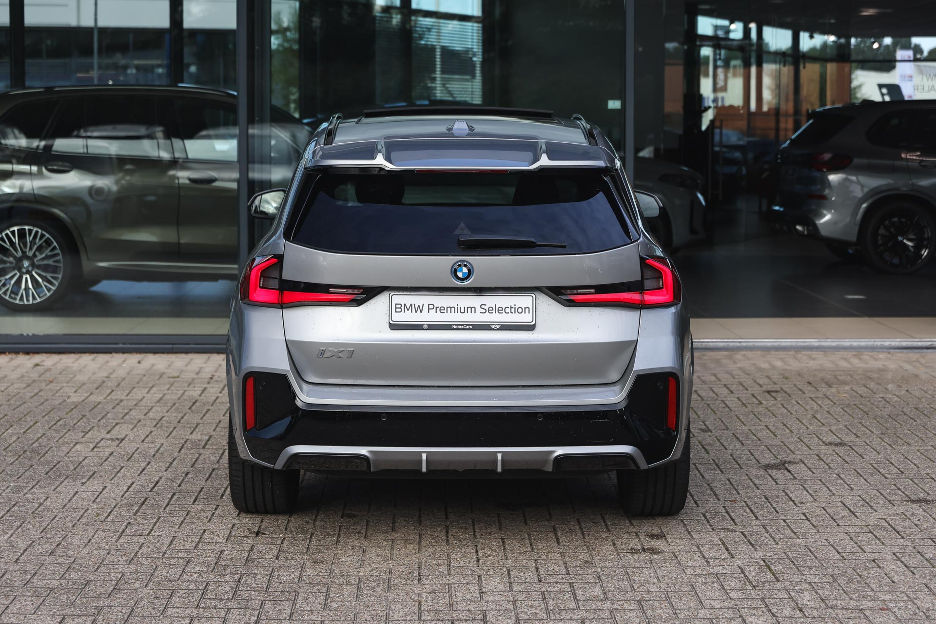 BMW iX1 7