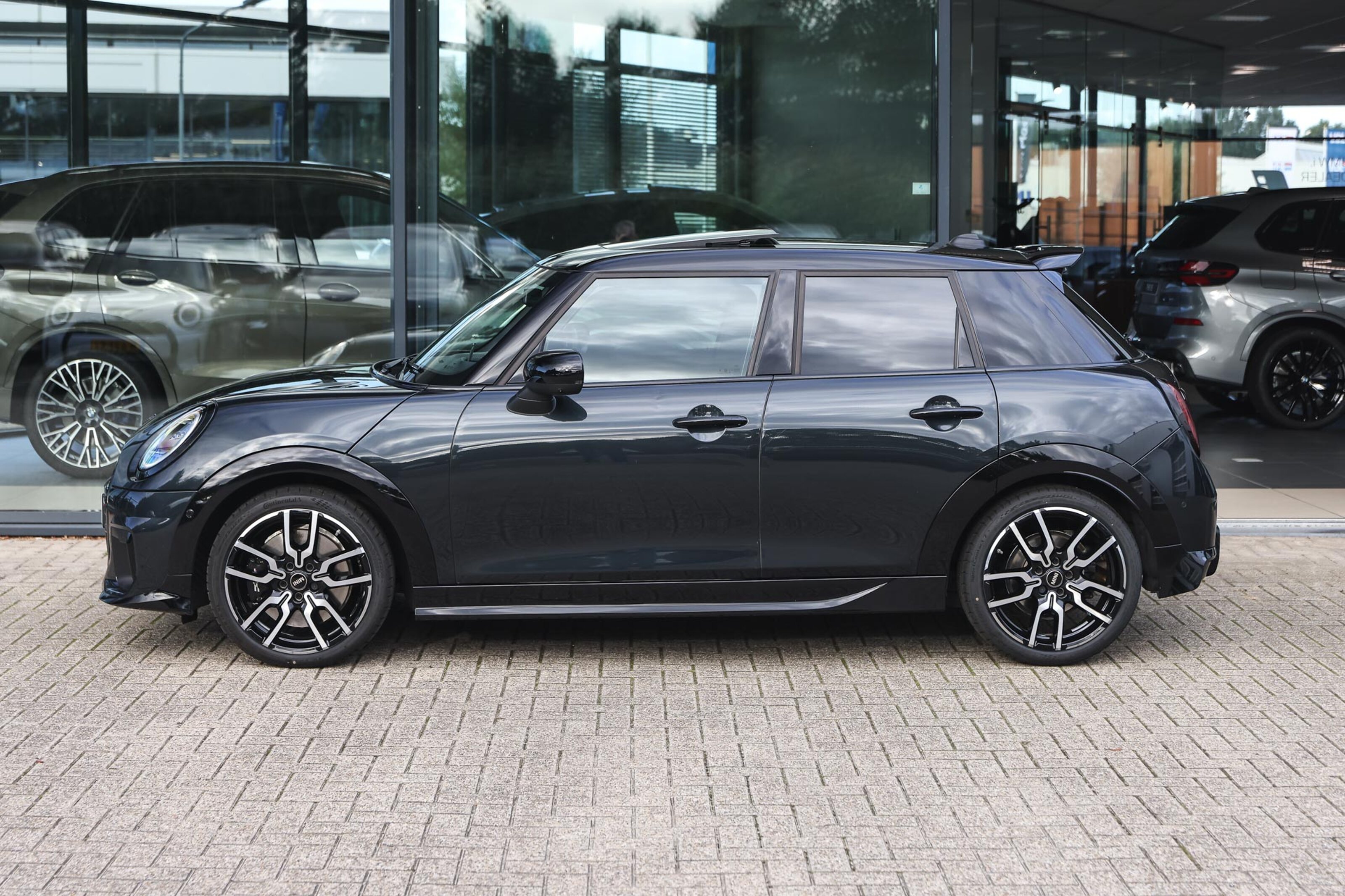 MINI 5-Deurs 8