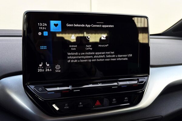 Apple Carplay/Android Auto Apple Carplay/Android Auto